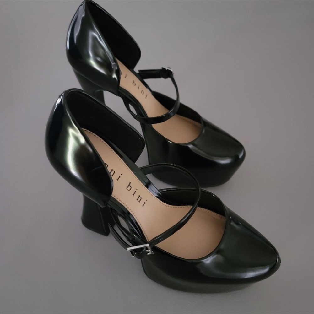 Gianni Bini Quincy Mary Jane Black Platform Pumps - Picture 5 of 9